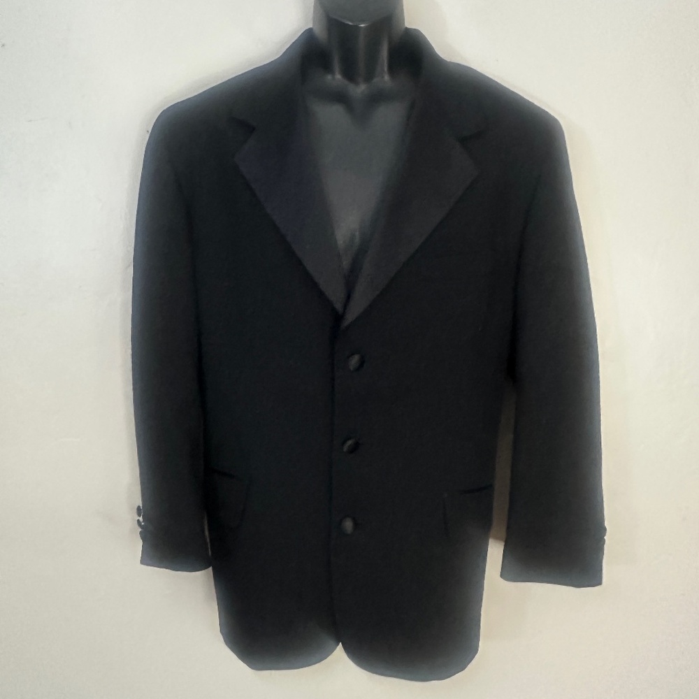 Oleg Cassini Tuxedo Jacket 40S Gently worn Tough rental market model Wool blend